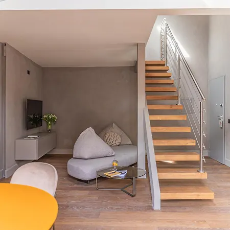 Conrad By Metropole Maison d'hôtes 4*