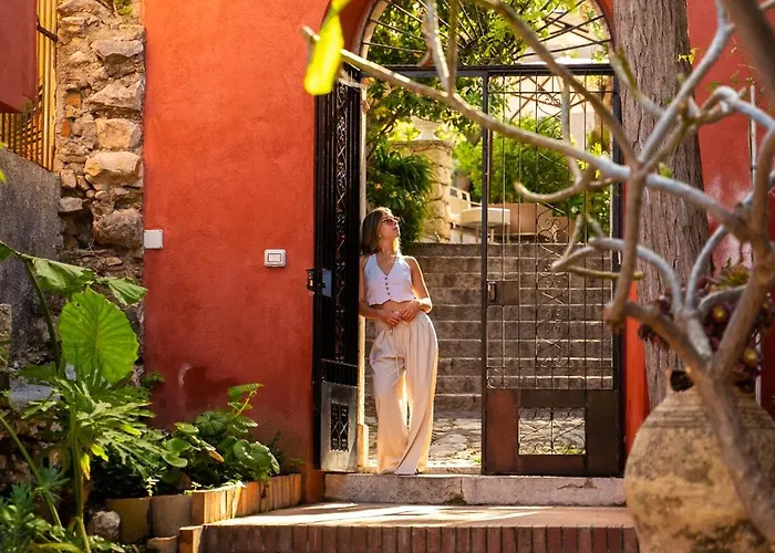 Conrad Penzion Taormina