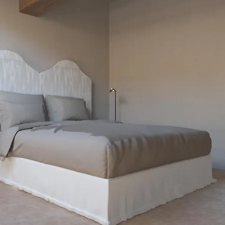 Conrad By Metropole 4*